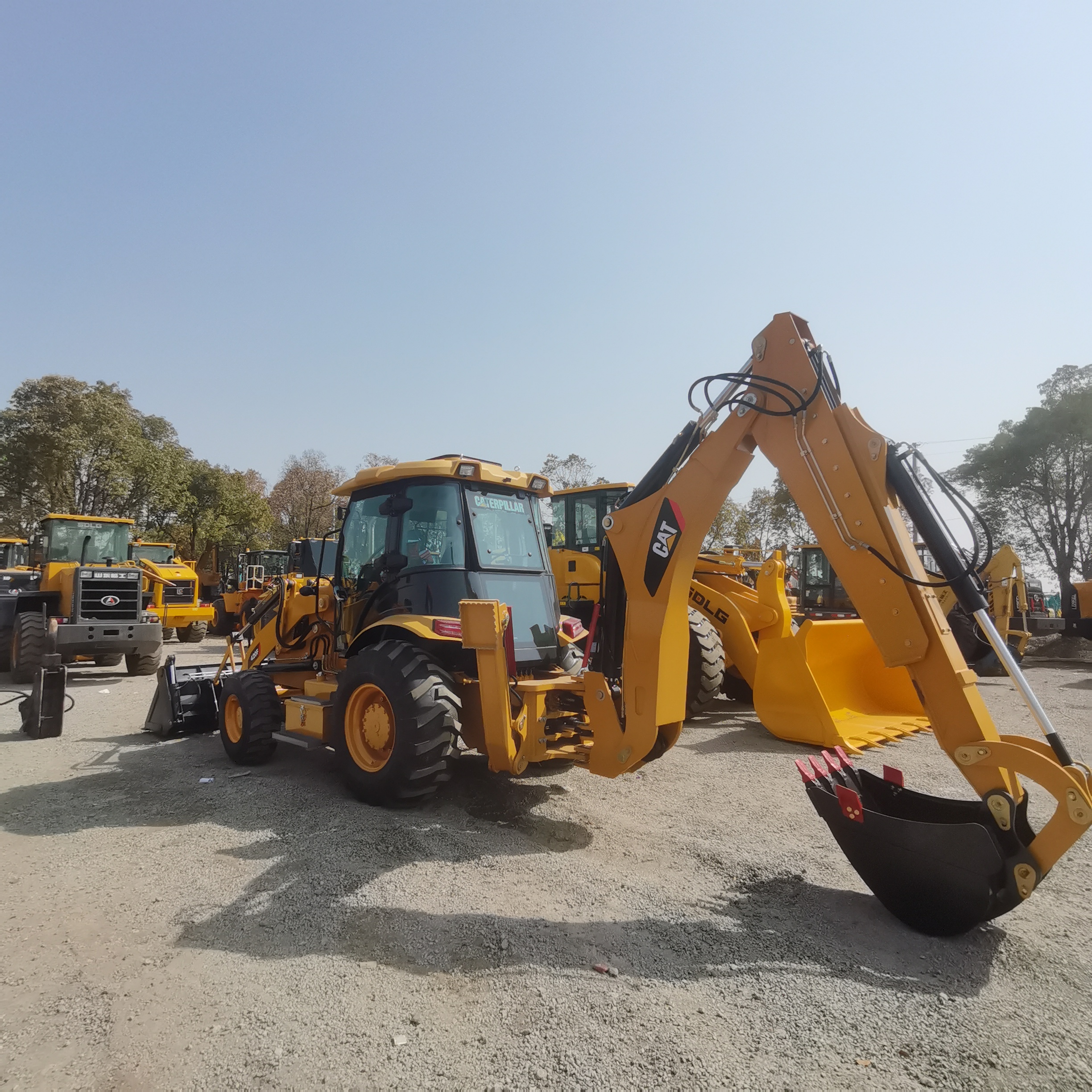 CATERPILLAR 420F - Backhoe loader: picture 3 CATERPILLAR 420F - Backhoe loader: picture 3