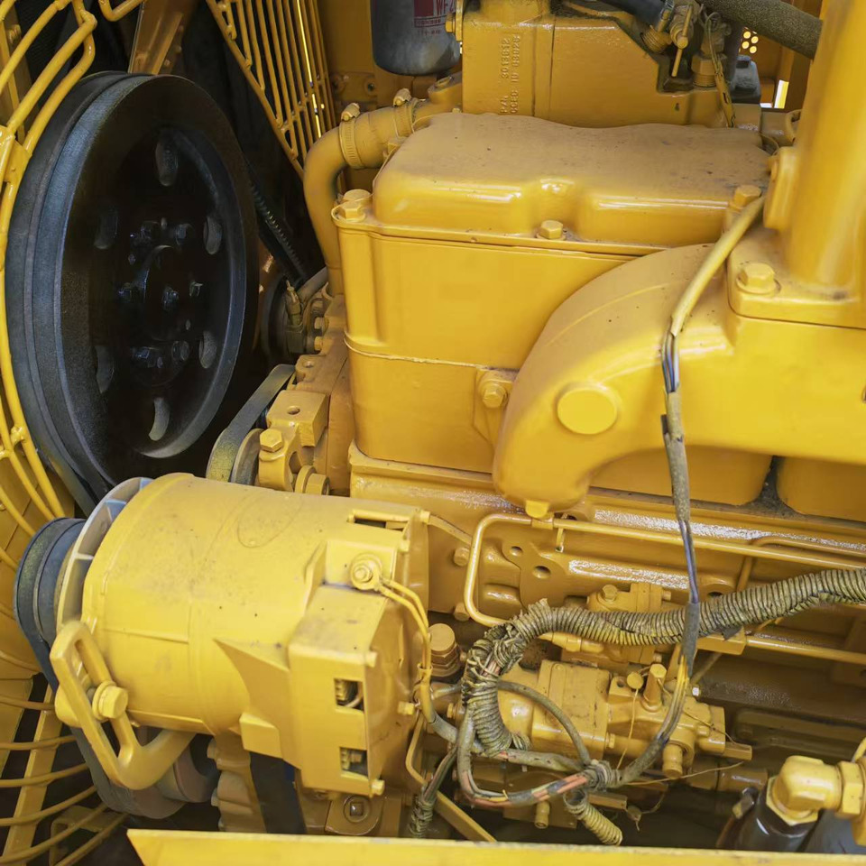 Bulldozer CATERPILLAR D8R: picture 6 Bulldozer CATERPILLAR D8R: picture 6