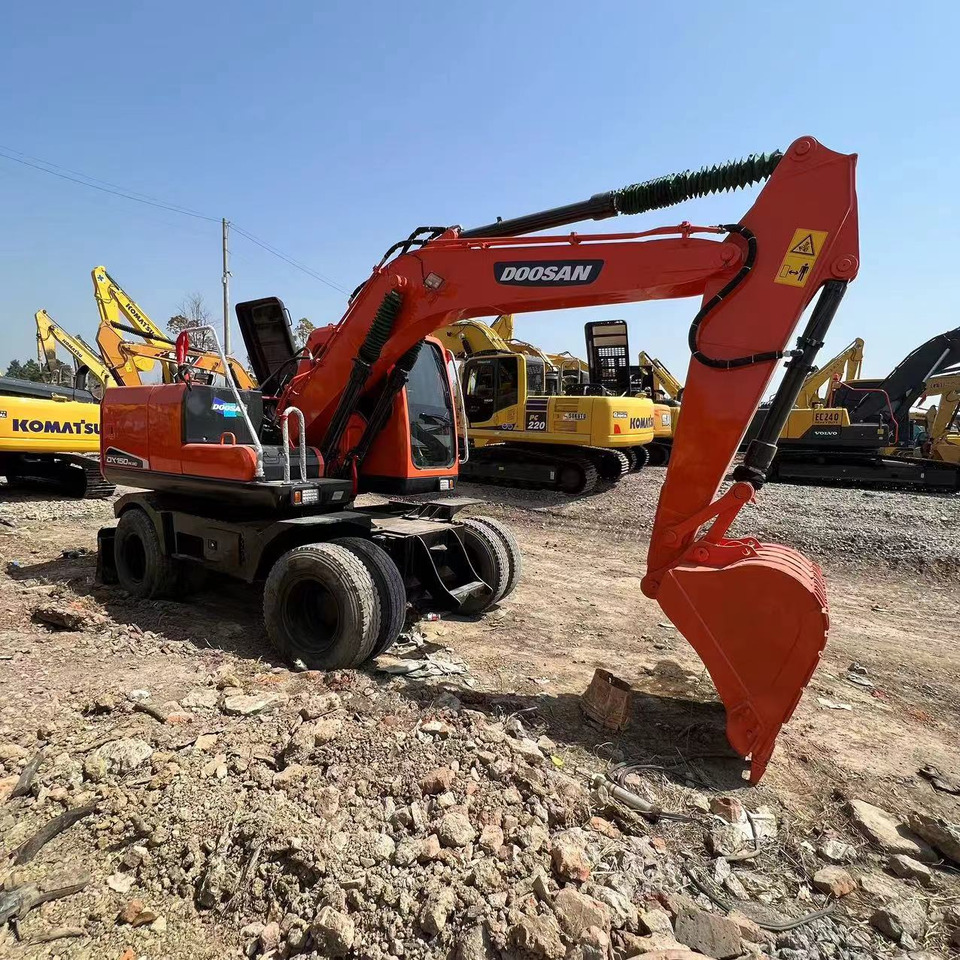 DOOSAN DH150W-7 - Wheel excavator: picture 1 DOOSAN DH150W-7 - Wheel excavator: picture 1