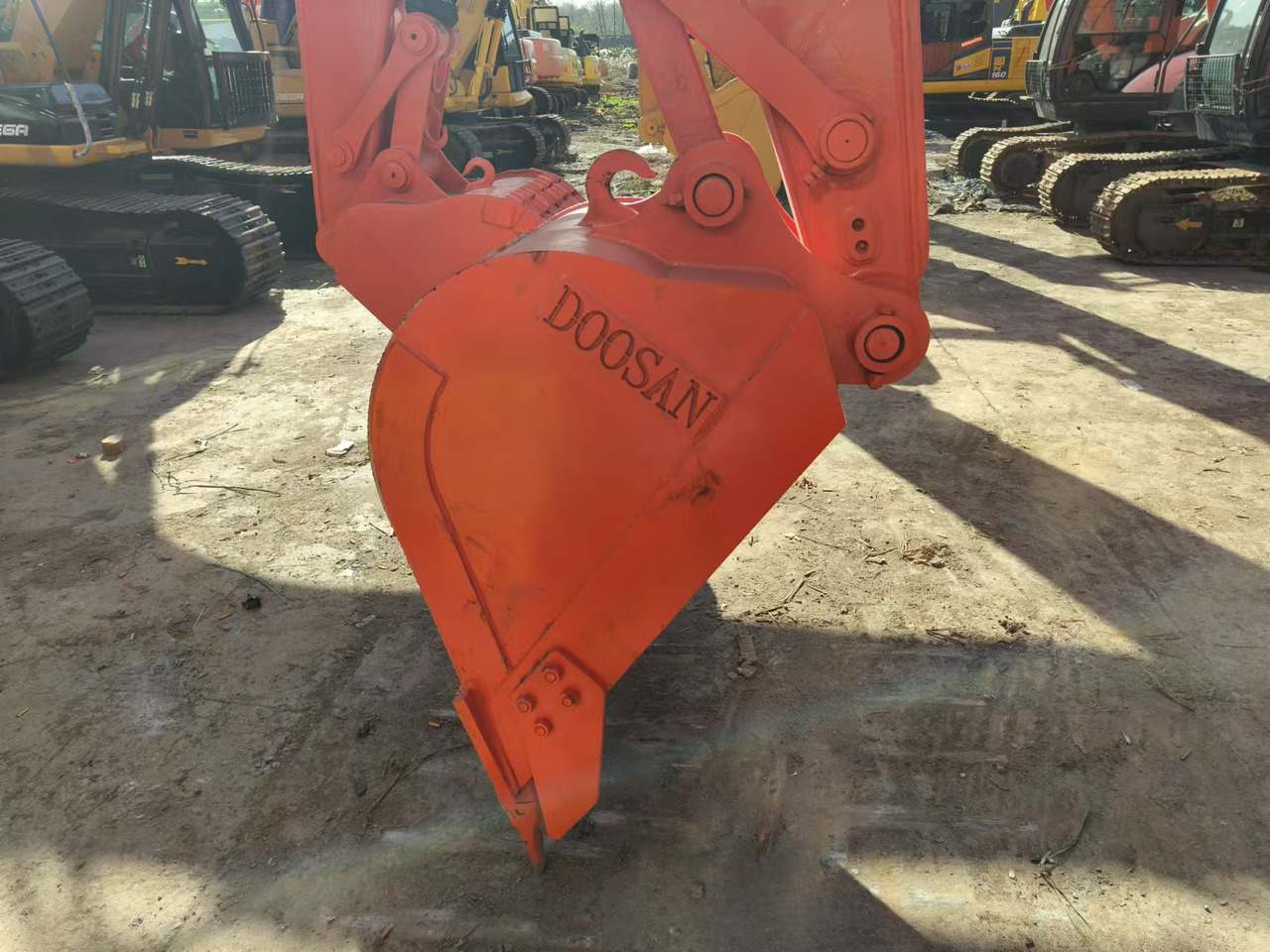 DOOSAN DX150 - Excavator: picture 3 DOOSAN DX150 - Excavator: picture 3