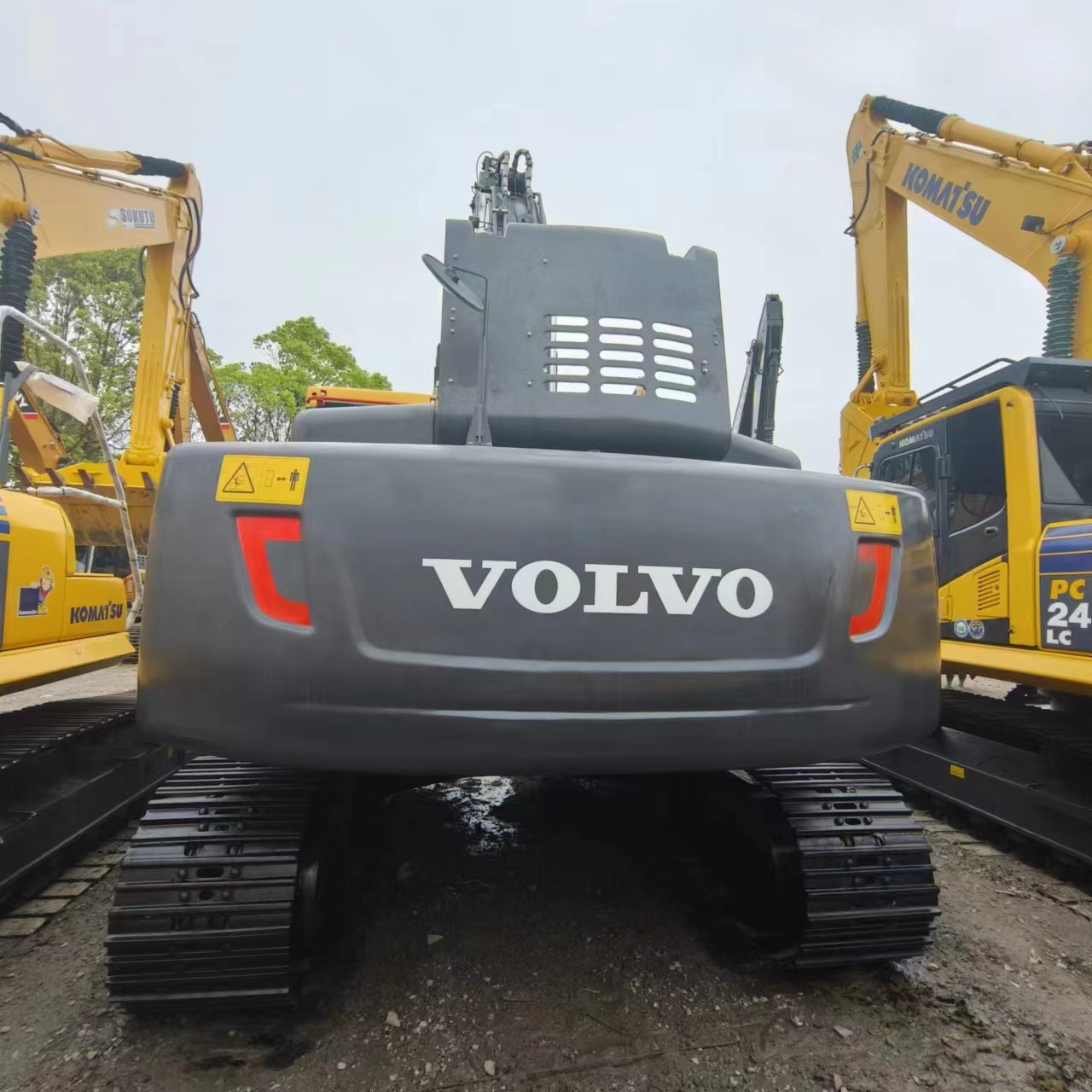 Crawler excavator VOLVO EC300: picture 7