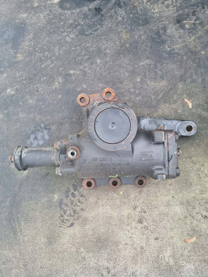 BOSCH KOLUMNA PRZEKŁADNIA KIEROWNICZA VOLVO FH 4 RENAULT GAMA RANGE T BOSCH ZF - Steering gear for Truck: picture 1 BOSCH KOLUMNA PRZEKŁADNIA KIEROWNICZA VOLVO FH 4 RENAULT GAMA RANGE T BOSCH ZF - Steering gear for Truck: picture 1
