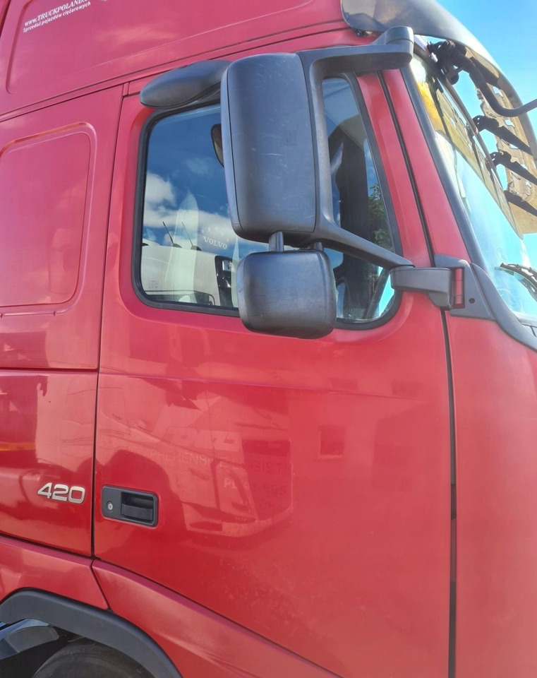 DRZWI KOMPLETNE PRAWE VOLVO FH 13 LIFT EURO 5 - Door and parts: picture 3 DRZWI KOMPLETNE PRAWE VOLVO FH 13 LIFT EURO 5 - Door and parts: picture 3