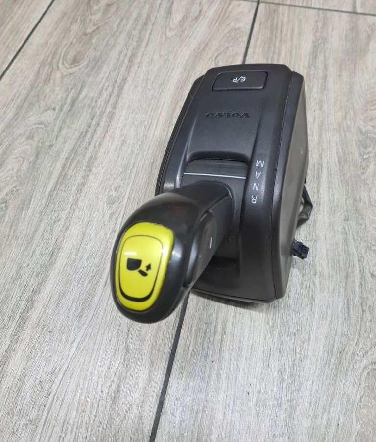 JOYSTICK ZMIANY BIEGÓW GAŁKA LEWAREK VOLVO FH 4 FM 4 FH 16 EURO 6 22647972 Volvo FH 4 FM 4 FH 16 EURO 6 22647972  Volvo VOLVO FH 4 FM 4 FH 16 EURO 6 22647972 - Gear stick for Truck: picture 1 JOYSTICK ZMIANY BIEGÓW GAŁKA LEWAREK VOLVO FH 4 FM 4 FH 16 EURO 6 22647972 Volvo FH 4 FM 4 FH 16 EURO 6 22647972  Volvo VOLVO FH 4 FM 4 FH 16 EURO 6 22647972 - Gear stick for Truck: picture 1