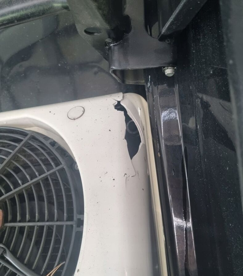 KLIMATYZACJA POSTOJOWA EBERSPACHER COOLTRONIC BACK 24V - Heating/ Ventilation for Truck: picture 5 KLIMATYZACJA POSTOJOWA EBERSPACHER COOLTRONIC BACK 24V - Heating/ Ventilation for Truck: picture 5