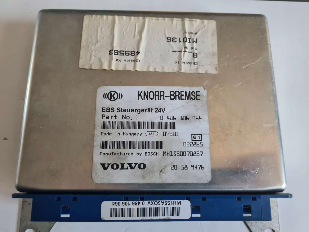 KNORR-BREMSE STEROWNIK KASETA EBS VOLVO FH FM 9 12 13 AUTOMAT BEZ RETARDERA - Electrical system for Truck: picture 3 KNORR-BREMSE STEROWNIK KASETA EBS VOLVO FH FM 9 12 13 AUTOMAT BEZ RETARDERA - Electrical system for Truck: picture 3