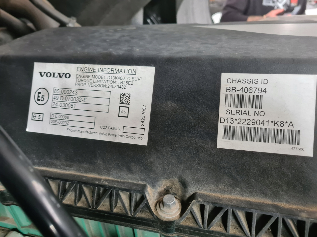 KOMPLETNY VOLVO FH 5 FM 5 D13K 460 TC EUVI K8 I-SAVE TR25E2 EURO 6 - Engine: picture 4 KOMPLETNY VOLVO FH 5 FM 5 D13K 460 TC EUVI K8 I-SAVE TR25E2 EURO 6 - Engine: picture 4