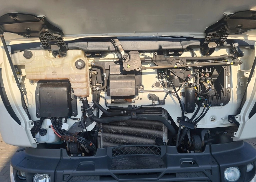 RENAULT KABINA KOMPLETNA RENAULT GAMA D 210 EURO 6 2020 ROK AUTOMAT - Cab for Truck: picture 3 RENAULT KABINA KOMPLETNA RENAULT GAMA D 210 EURO 6 2020 ROK AUTOMAT - Cab for Truck: picture 3