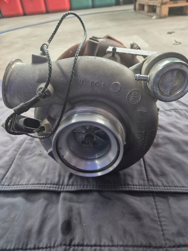 RENAULT TURBINA TURBOSPRĘŻARKA TURBO I-SAVE VOLVO FH 5 Renault T-Serie Evo DTI 13 - Turbo for Truck: picture 1 RENAULT TURBINA TURBOSPRĘŻARKA TURBO I-SAVE VOLVO FH 5 Renault T-Serie Evo DTI 13 - Turbo for Truck: picture 1