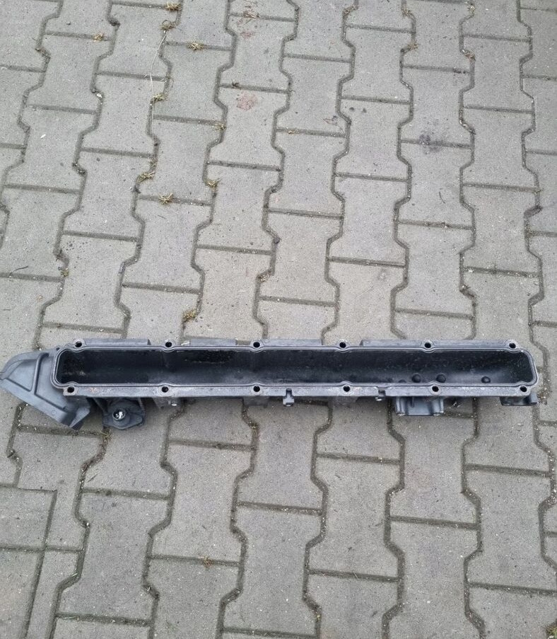 Renault KOLEKTOR SSĄCY DOLOTOWY RENAULT GAMA T C K RANGE 430 460 EURO 6 21647353 - Intake manifold for Truck: picture 3 Renault KOLEKTOR SSĄCY DOLOTOWY RENAULT GAMA T C K RANGE 430 460 EURO 6 21647353 - Intake manifold for Truck: picture 3