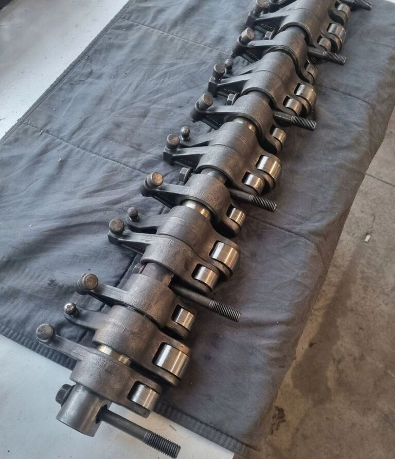 Renault OE 8148088 KLAWIATURA ZAWOROWA BEZ VEB Renault RENAULT PREMIUM DXI 11 VOLVO FM D9A - Engine and parts for Truck: picture 1 Renault OE 8148088 KLAWIATURA ZAWOROWA BEZ VEB Renault RENAULT PREMIUM DXI 11 VOLVO FM D9A - Engine and parts for Truck: picture 1
