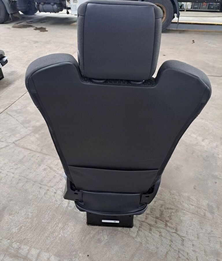 Renault SIEDZENIE KIEROWCY Renault RANGE GAMA T C K - Seat for Truck: picture 5 Renault SIEDZENIE KIEROWCY Renault RANGE GAMA T C K - Seat for Truck: picture 5