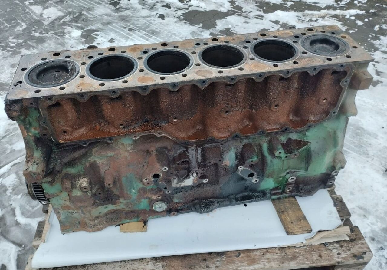 VOLVO BLOK SILNIKA SŁUPEK TŁOKI WAŁ VOLVO FM FH 13 D13A - Cylinder block for Truck: picture 1 VOLVO BLOK SILNIKA SŁUPEK TŁOKI WAŁ VOLVO FM FH 13 D13A - Cylinder block for Truck: picture 1