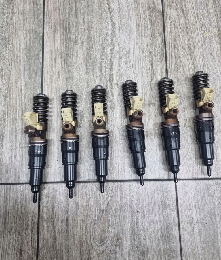 VOLVO POMPOWTRYSKIWACZE POMPOWTRYSKI KOMPLET VOLVO FH 4 16 D16K EURO 6 - Injector for Truck: picture 2 VOLVO POMPOWTRYSKIWACZE POMPOWTRYSKI KOMPLET VOLVO FH 4 16 D16K EURO 6 - Injector for Truck: picture 2