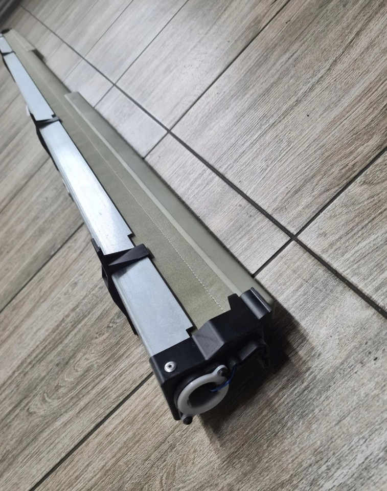 VOLVO ROLETA ELEKTRYCZNA PRZEDNIA ZASŁONA ŻALUZJA CZOŁOWA VOLVO FH 4 FH 5 - Sun visor for Truck: picture 5 VOLVO ROLETA ELEKTRYCZNA PRZEDNIA ZASŁONA ŻALUZJA CZOŁOWA VOLVO FH 4 FH 5 - Sun visor for Truck: picture 5