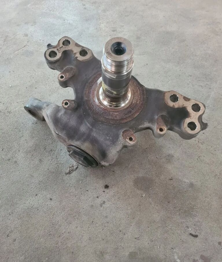 VOLVO ZWROTNICA PRAWA VOLVO FH 4 FM 4 FH 5 FM 5 RENAULT GAMA T FI 58 22848433 - Steering knuckle for Truck: picture 1 VOLVO ZWROTNICA PRAWA VOLVO FH 4 FM 4 FH 5 FM 5 RENAULT GAMA T FI 58 22848433 - Steering knuckle for Truck: picture 1