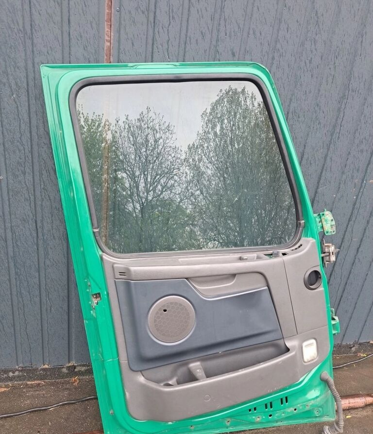 Volvo FH 13 LIFT - Door and parts for Truck: picture 5 Volvo FH 13 LIFT - Door and parts for Truck: picture 5