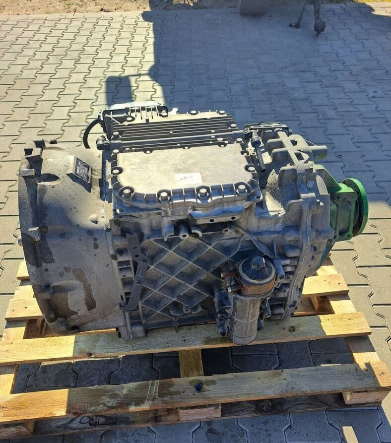 Volvo SKRZYNIA BIEGÓW RENAULT GAMA T ATO2612E VOLVO FH 4 ATO - Gearbox for Truck: picture 2 Volvo SKRZYNIA BIEGÓW RENAULT GAMA T ATO2612E VOLVO FH 4 ATO - Gearbox for Truck: picture 2