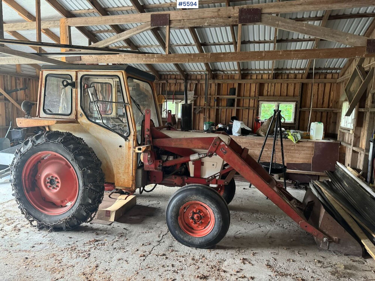 Farm tractor 1974 David Brown 885 w/ loaders and chain.: picture 9 Farm tractor 1974 David Brown 885 w/ loaders and chain.: picture 9