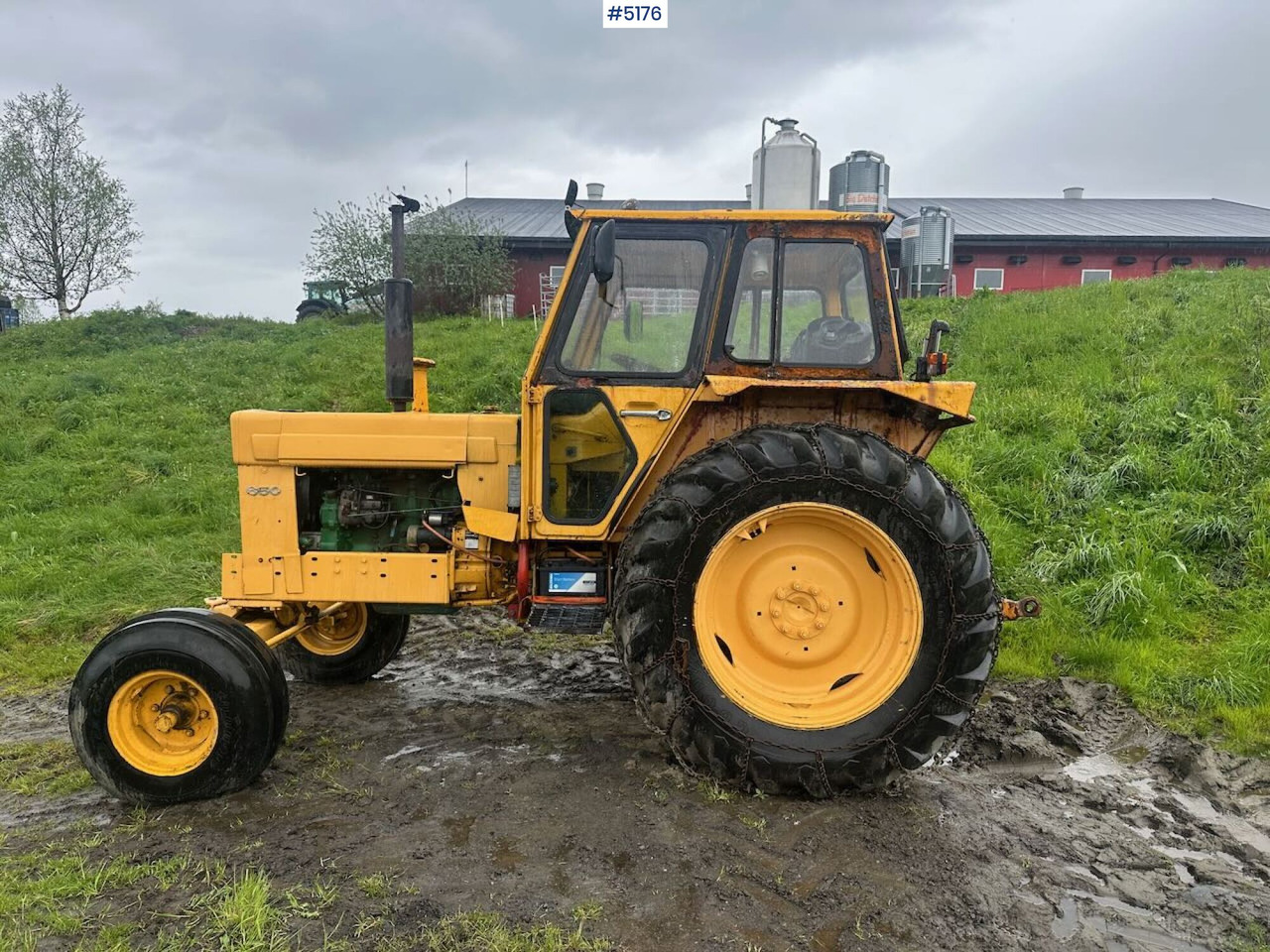 Farm tractor 1977 Volvo 650 tractor. WATCH VIDEO: picture 17