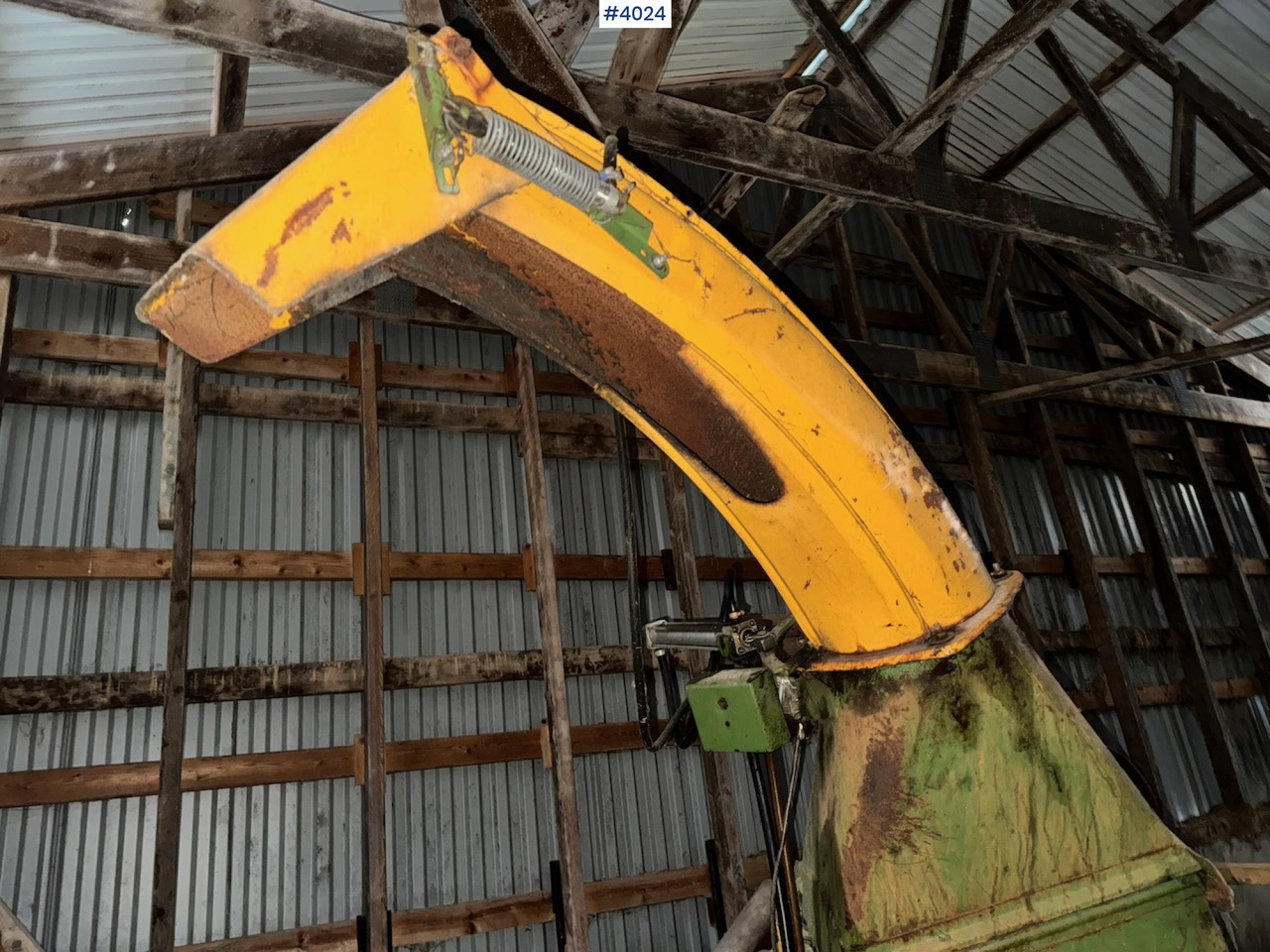 1994 Serigstad 35 harvester with tractor part - Hay and forage equipment: picture 4 1994 Serigstad 35 harvester with tractor part - Hay and forage equipment: picture 4