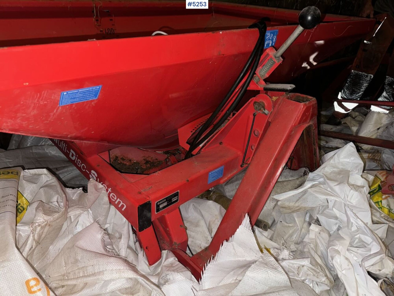 1996 Rauch MDS 701 - Fertilizer spreader: picture 4 1996 Rauch MDS 701 - Fertilizer spreader: picture 4