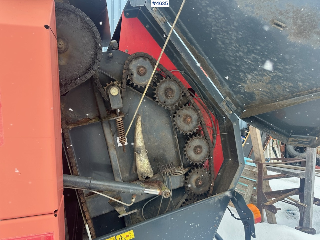 Hay and forage equipment 1998 Vicon RF 130 Round baler.: picture 13