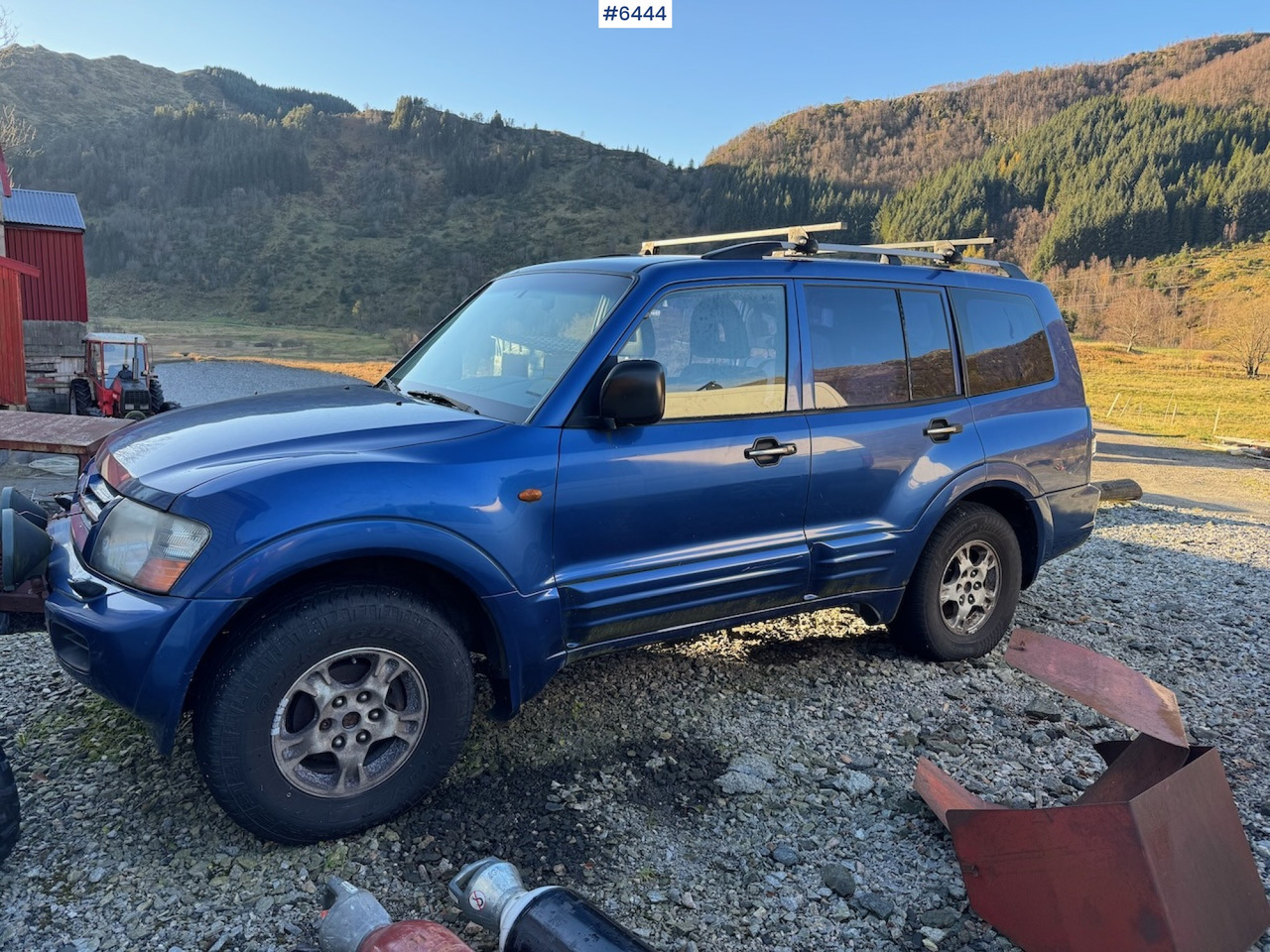 2000 Mitsubishi Pajero GLX with 7 seats - Car: picture 1 2000 Mitsubishi Pajero GLX with 7 seats - Car: picture 1