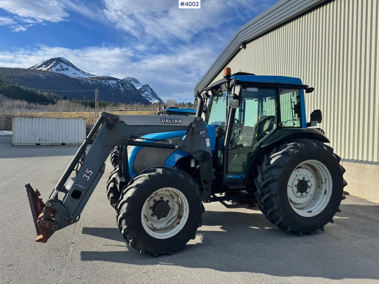 2006 Valtra A95-4 4x4 w/ Front loader. 2700 hours! - Farm tractor: picture 3 2006 Valtra A95-4 4x4 w/ Front loader. 2700 hours! - Farm tractor: picture 3