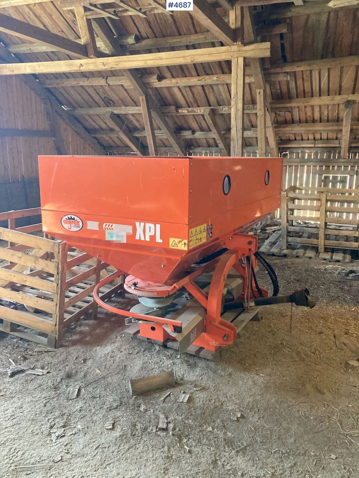 2013 Agrex XP1 1500 Fertilizer Spreader - Fertilizer spreader: picture 1 2013 Agrex XP1 1500 Fertilizer Spreader - Fertilizer spreader: picture 1