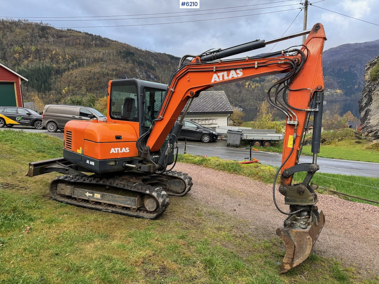 2019 Atlas AC 60B with 3 buckets, grapple, and spike. Low hours!! - Excavator: picture 3 2019 Atlas AC 60B with 3 buckets, grapple, and spike. Low hours!! - Excavator: picture 3