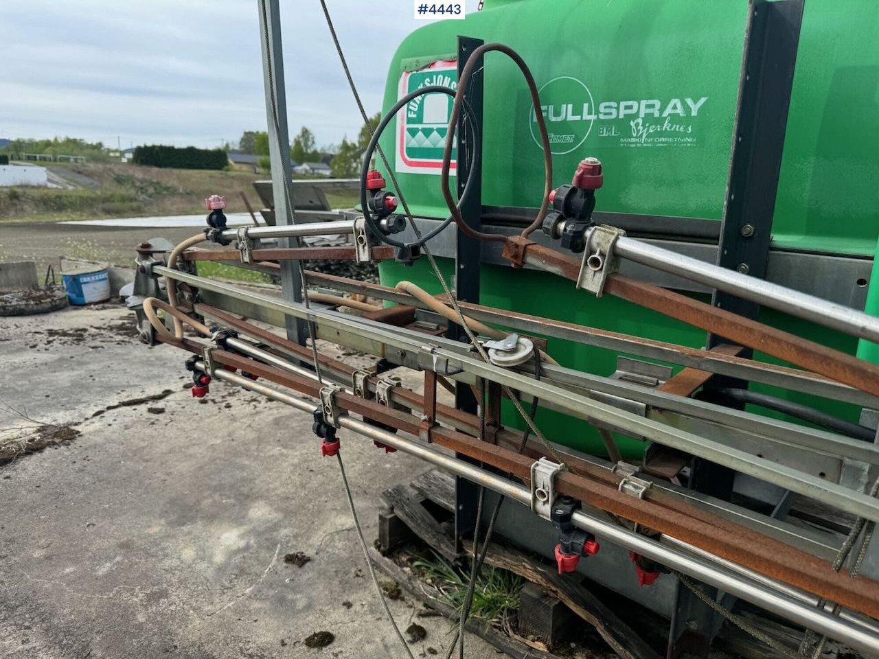 Full-spray field sprayer - Sprayer: picture 5 Full-spray field sprayer - Sprayer: picture 5