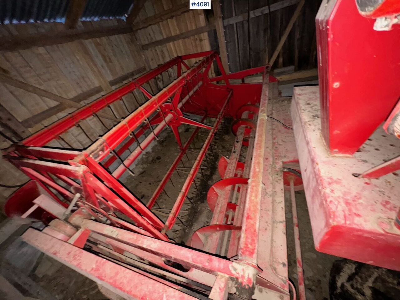 Massey Ferguson 187 Combine harvester - Combine harvester: picture 1 Massey Ferguson 187 Combine harvester - Combine harvester: picture 1