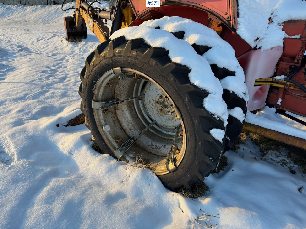 Farm tractor Nuffield 60 w/ Hymas Gravel Aggregate: picture 12