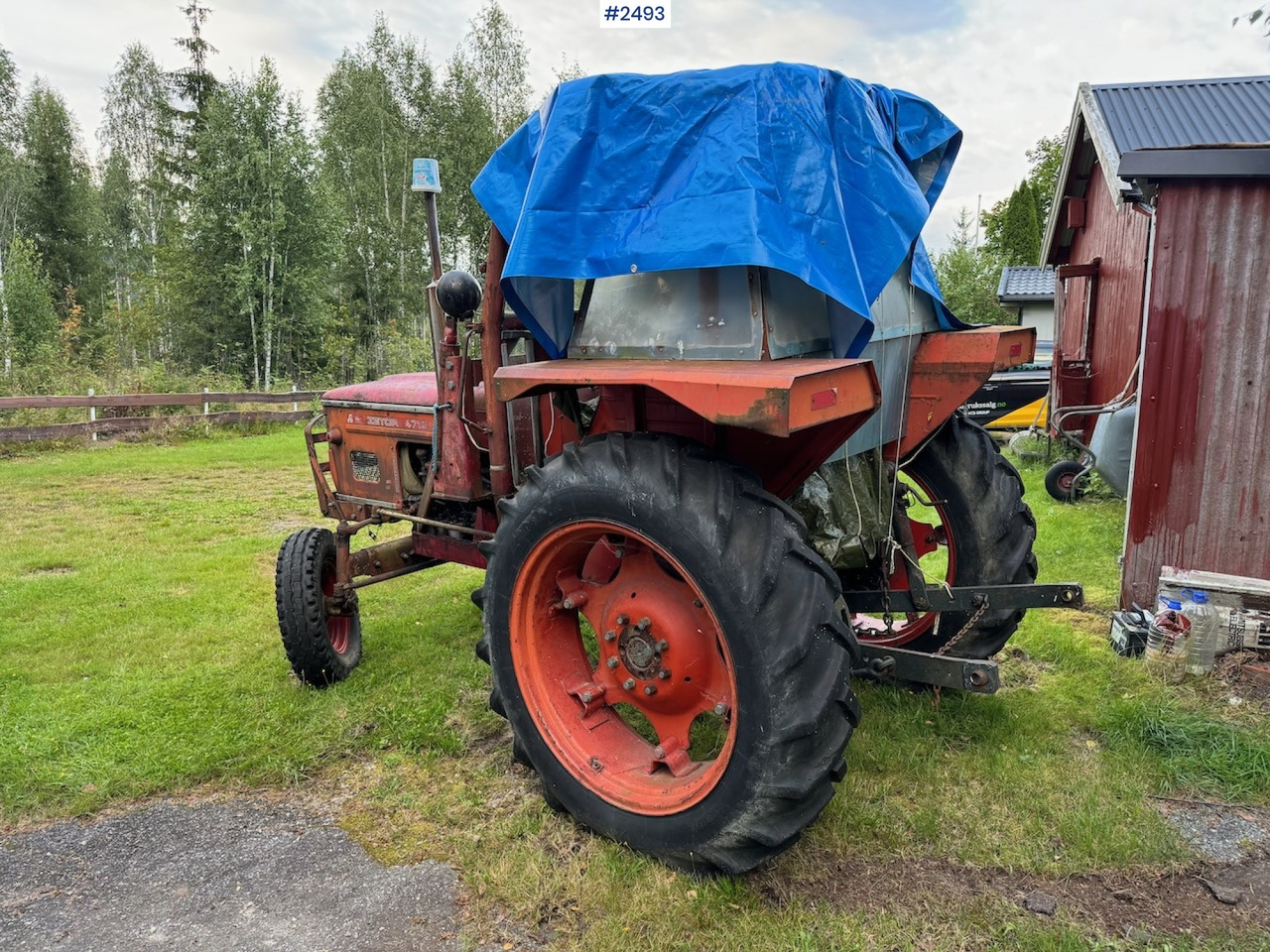 Farm tractor Zetor 4712: picture 8