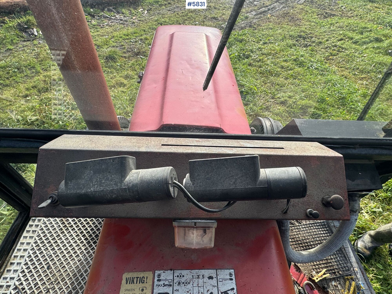 Farm tractor Zetor 4911: picture 20