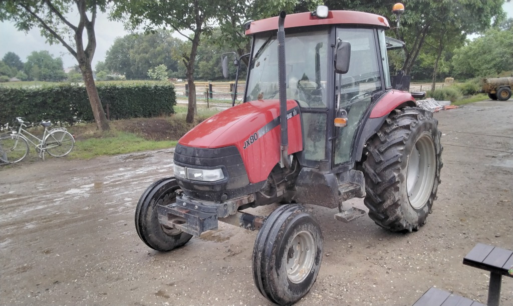 CASE JX 80 - Farm tractor: picture 1 CASE JX 80 - Farm tractor: picture 1