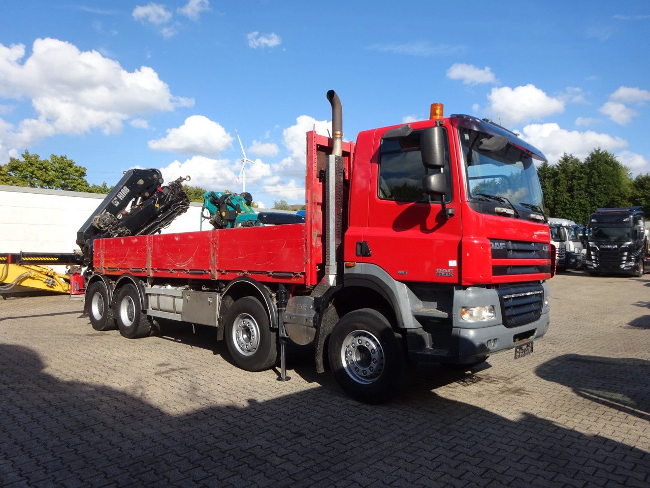 DAF 85.410 Pritsche + HIAB 322E6 Kran 8x4 - Crane truck: picture 1 DAF 85.410 Pritsche + HIAB 322E6 Kran 8x4 - Crane truck: picture 1