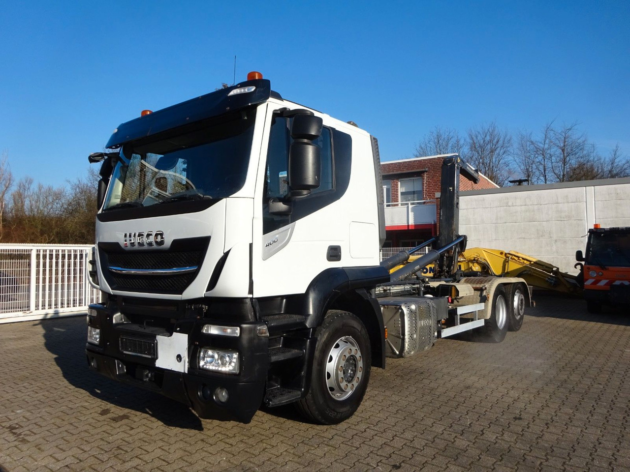 Iveco STRALIS 400 MEILLER Abroller Lift-Lenkachse 6x2 Iveco STRALIS 400 MEILLER Abroller Lift-Lenkachse 6x2 - Hook lift truck: picture 2 Iveco STRALIS 400 MEILLER Abroller Lift-Lenkachse 6x2 Iveco STRALIS 400 MEILLER Abroller Lift-Lenkachse 6x2 - Hook lift truck: picture 2