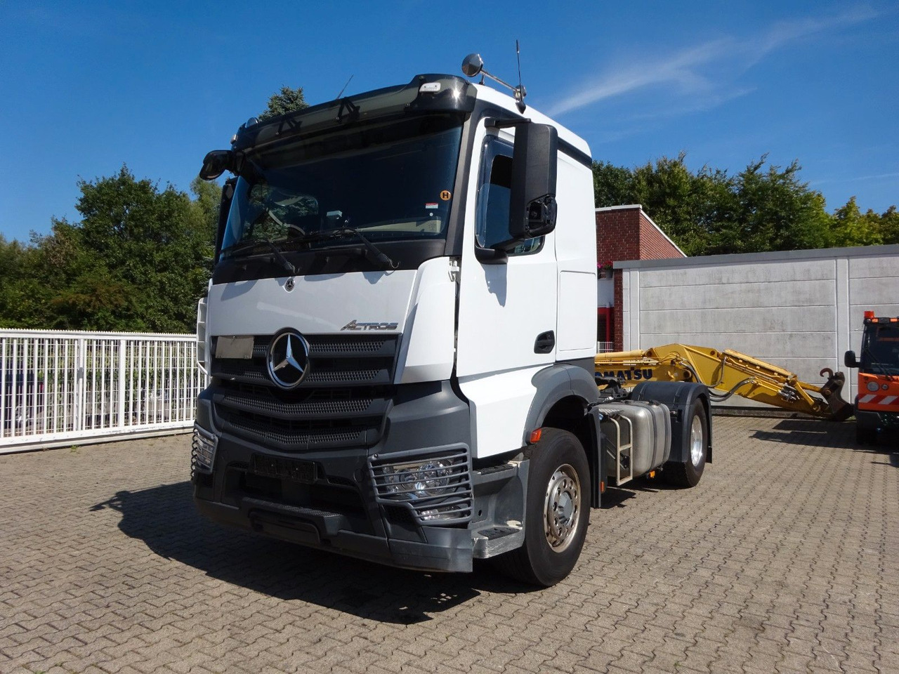 Mercedes-Benz 1846 Actros SZM HAD ALLRAD - Tractor unit: picture 1 Mercedes-Benz 1846 Actros SZM HAD ALLRAD - Tractor unit: picture 1