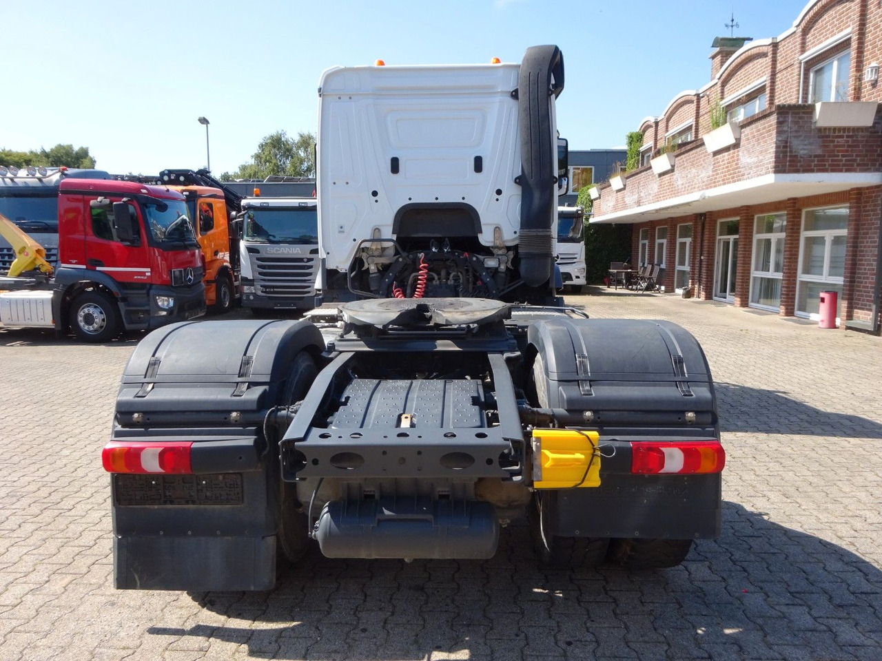 Mercedes-Benz 1846 Actros SZM HAD ALLRAD - Tractor unit: picture 5 Mercedes-Benz 1846 Actros SZM HAD ALLRAD - Tractor unit: picture 5