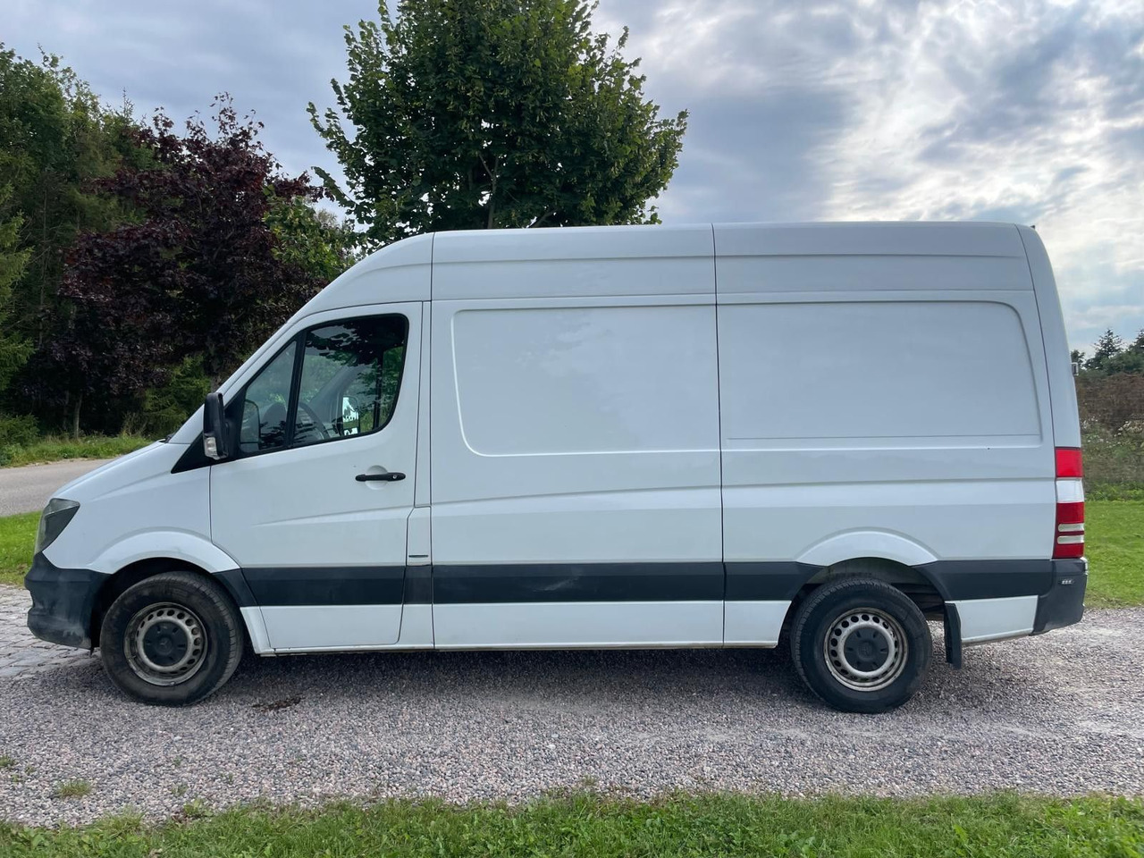 Mercedes-Benz Sprinter II Kasten 216 CDI Lang +Hoch - Small van: picture 3 Mercedes-Benz Sprinter II Kasten 216 CDI Lang +Hoch - Small van: picture 3