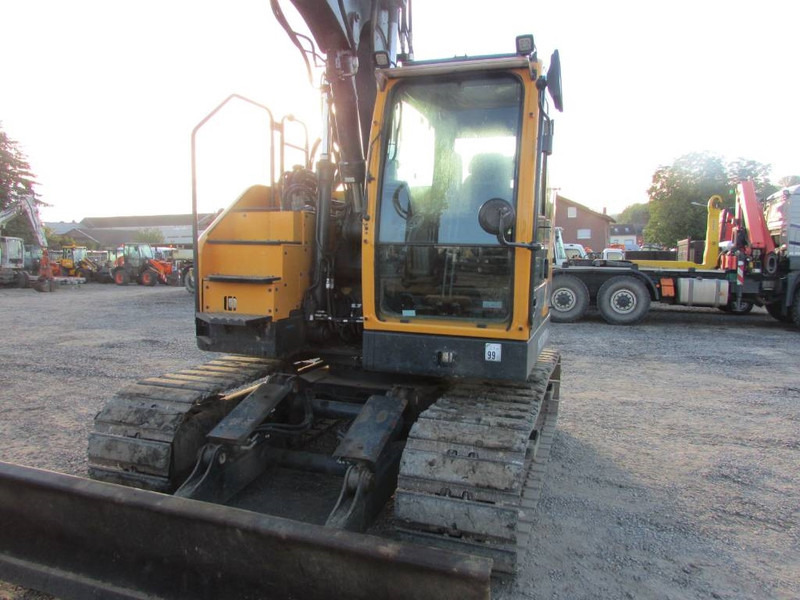 Hyundai HX 130 ALCR Kettenbagger 76.000 EUR / AC - Crawler excavator: picture 3 Hyundai HX 130 ALCR Kettenbagger 76.000 EUR / AC - Crawler excavator: picture 3