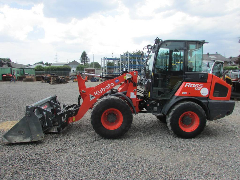 Kubota R 065 Radlader 31.000 EUR - Wheel loader: picture 1 Kubota R 065 Radlader 31.000 EUR - Wheel loader: picture 1