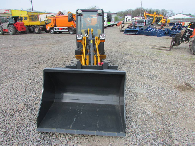 Schäffer 2428 SLT Schmalspur Radlader 32.500 - Compact track loader: picture 3 Schäffer 2428 SLT Schmalspur Radlader 32.500 - Compact track loader: picture 3