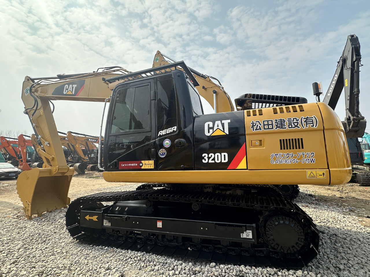 CATERPILLAR 320D2 - Wheel excavator: picture 1 CATERPILLAR 320D2 - Wheel excavator: picture 1