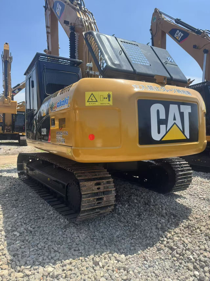 CATERPILLAR 320D2L - Crawler excavator: picture 5 CATERPILLAR 320D2L - Crawler excavator: picture 5