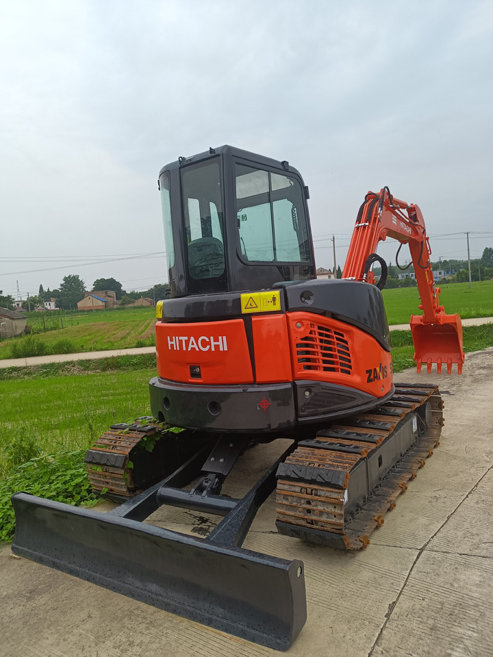 HITACHI ZX50U-2 - Mini excavator: picture 4 HITACHI ZX50U-2 - Mini excavator: picture 4