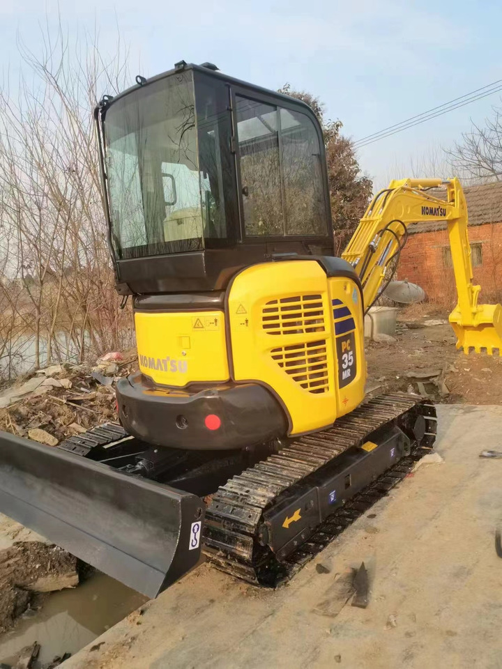 Mini excavator KOMATSU PC 35 MR: picture 6