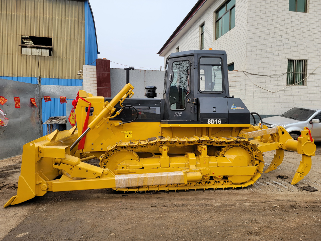 SHANTUI SD16 - Bulldozer: picture 2 SHANTUI SD16 - Bulldozer: picture 2